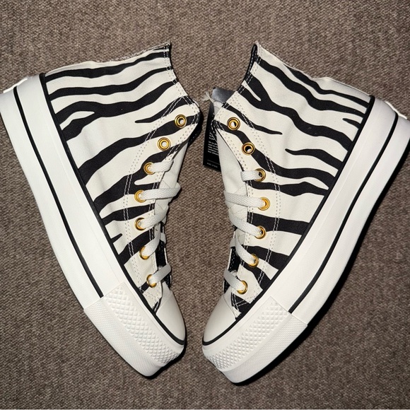 Converse Chuck Taylor All Star Platform High Zebra Black White Gold size 8.5 NEW - Picture 1 of 4